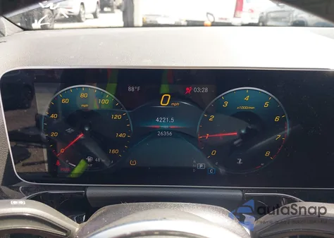 2021 Mercedes-Benz Gla 250 4Matic z USA, uszkodzony, nr VIN W1N4N4HB6MJ211454